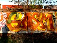 sunlit.graffiti.2.jpg